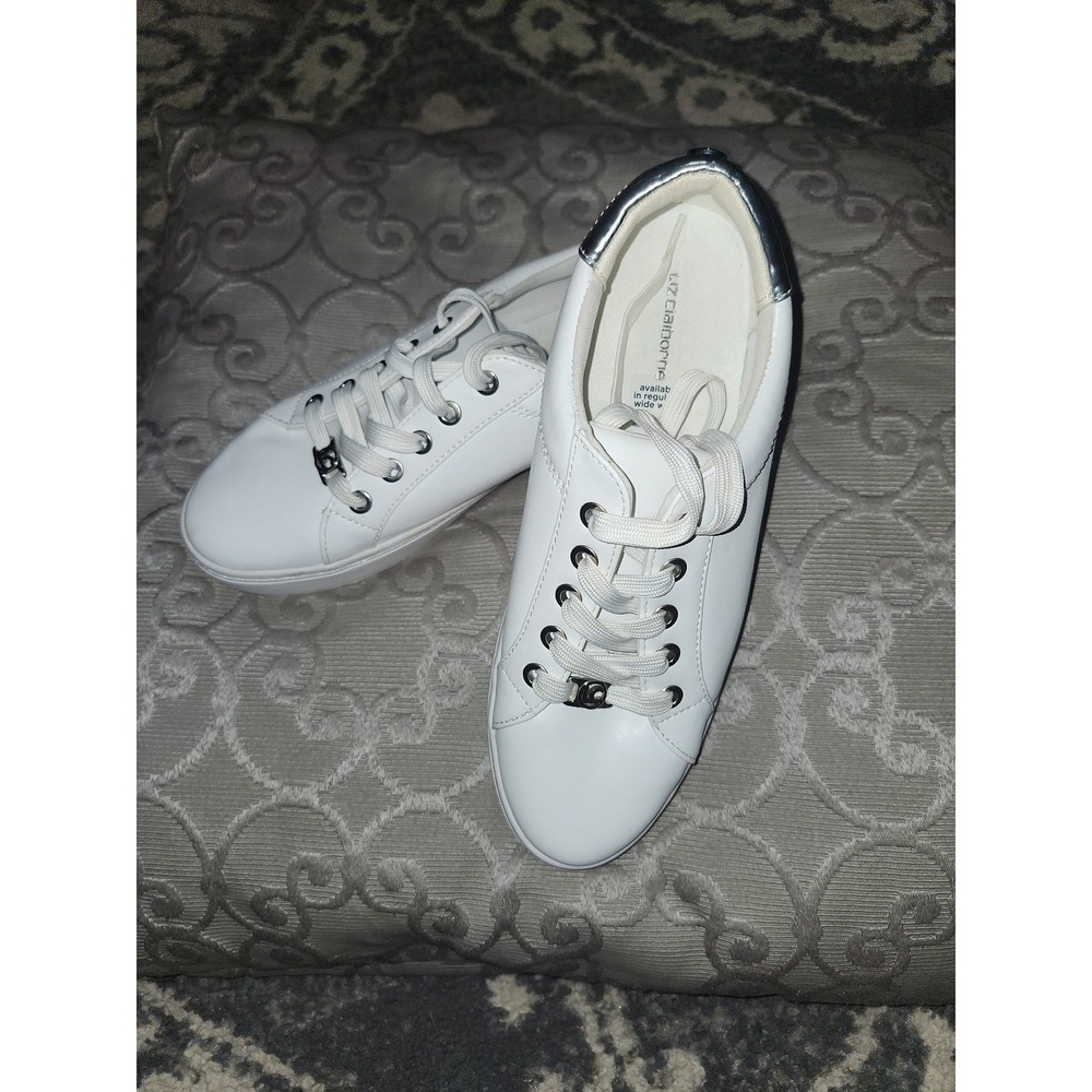Liz Claiborne White Fashion Sneakers Silver Logo Low Top Lace Up Womens 7 M